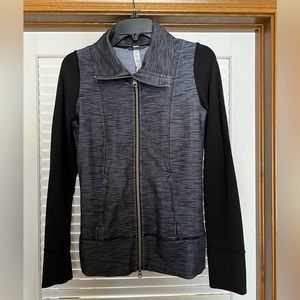 Lululemon Daily Yoga Jacket - Coco Pique Black / Black Size 4